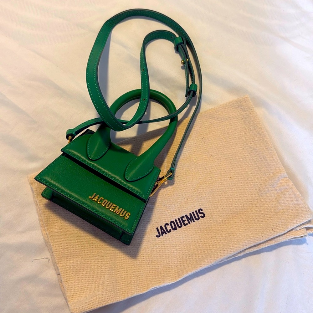 Elevate your style with the Jacquemus Le Chiquito Top-Handle Bag Mini in Green.